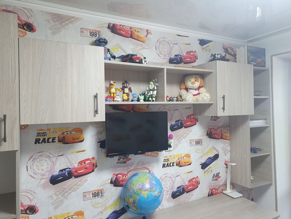 Продам спальный гарнитур в комплекте