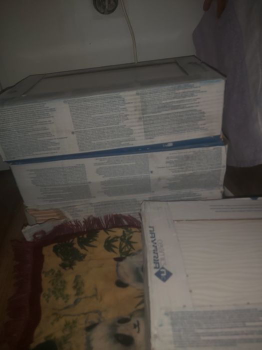 4 pachete de faianță,nouă în ambalajul original