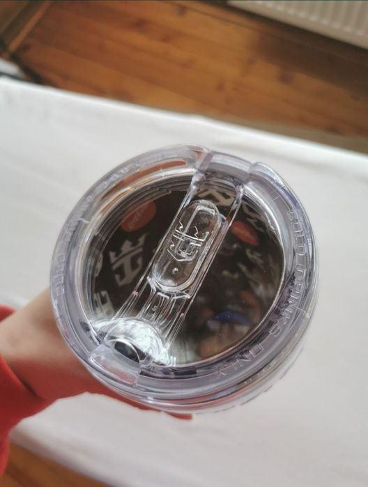 Pahar din plastic pentru limonadă si alte băuturi reci