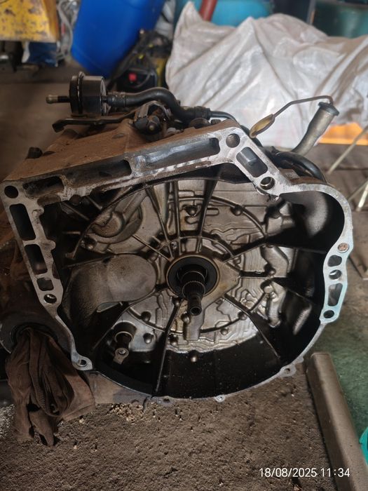 Cutie automata Honda  MCTA