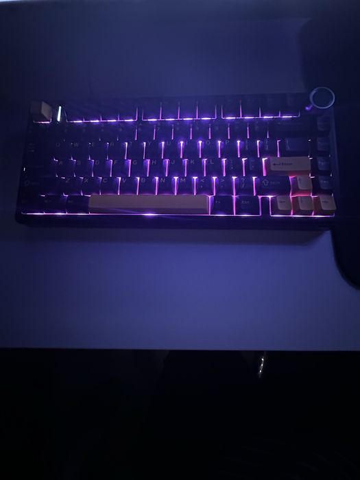 продам  Aula f75