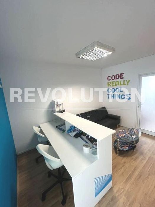 Дава се под наем Офис в Варна, Окръжна болница - 60 кв.м за 450 € - Снимка #1