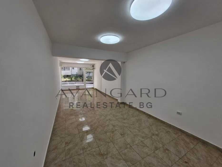 Продава се Магазин в Пловдив, Кючук Париж - 43 кв.м за 1917 €/кв.м - Снимка #1