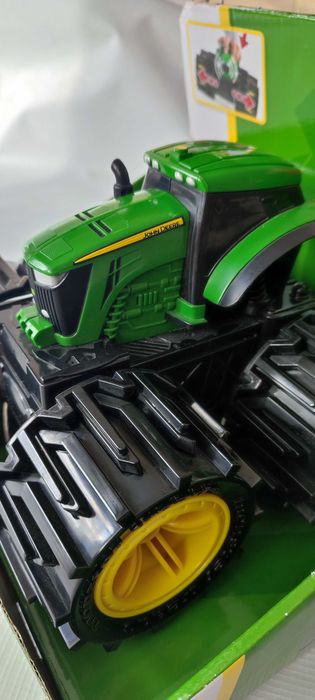Детска играчка Tomy John Deere - Мини трактор с големи гуми