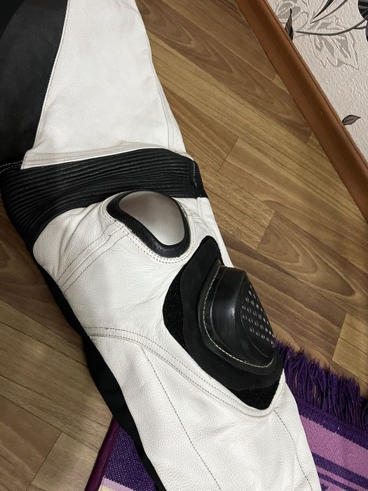 Мотокостюм на спортбайк