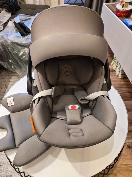 Столче за кола Cybex Cloud G