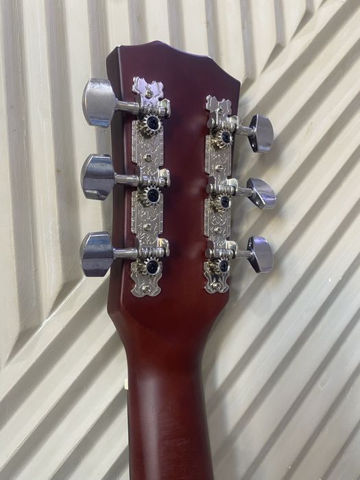 Продается гитара