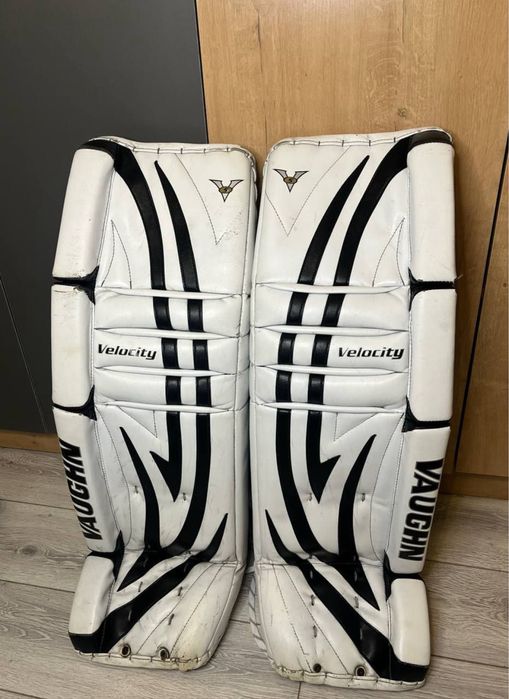 Продаю хоккейную форму