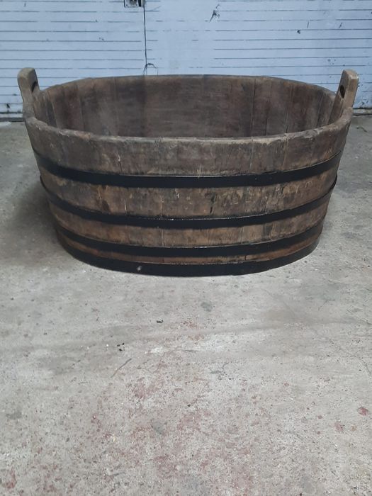 Vând cadă pentru murat carne