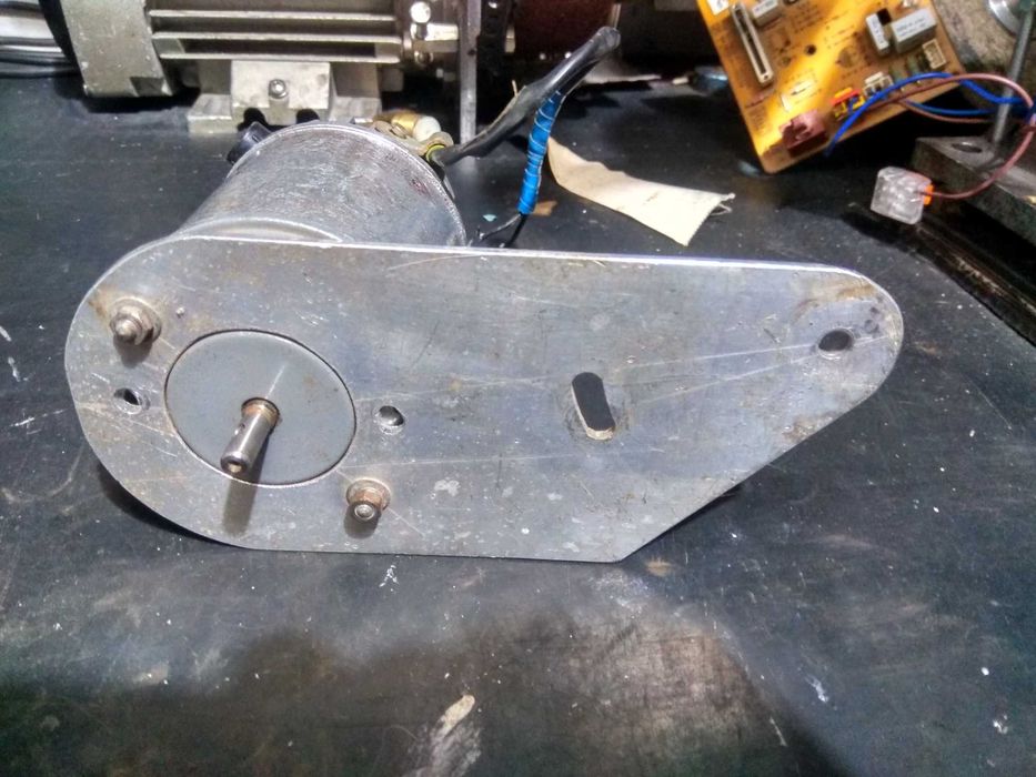 Продам двигатель