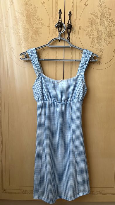 Платье голубое в клетку