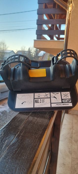 Vând suport ski magnetic