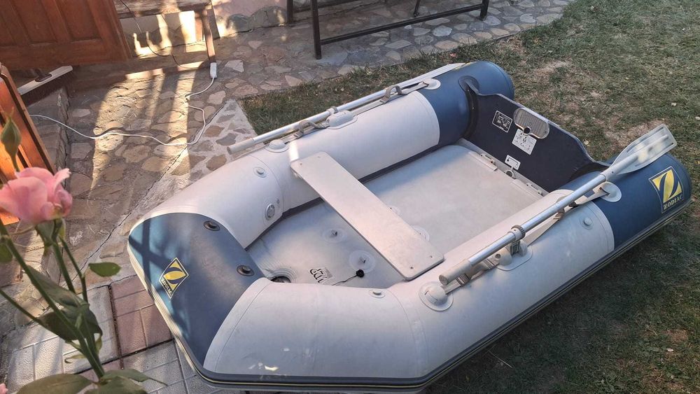 Barca Zodiac 2,40m cu motor electric
