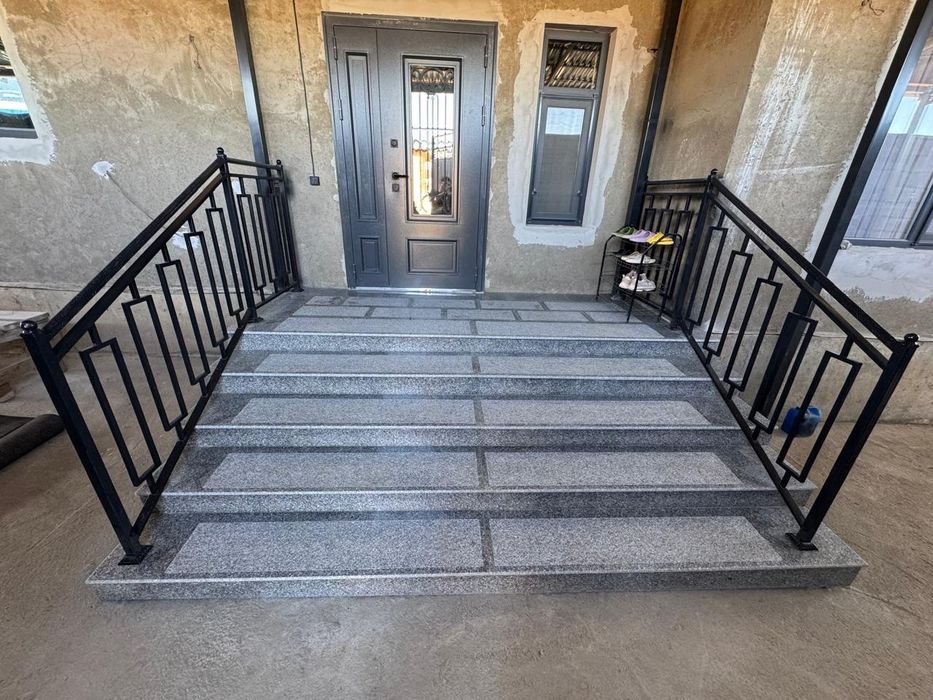 Гранит травертин мрамор ступени подступени тумба