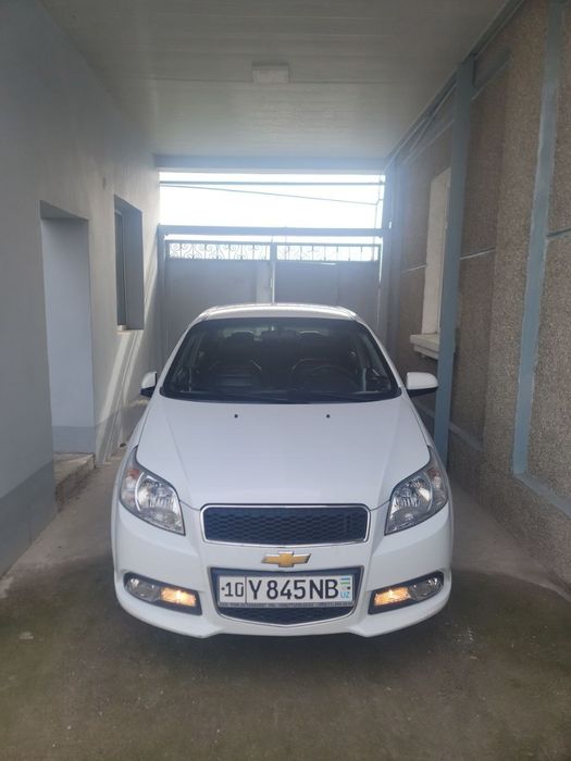 Продаётся своя нексия 3