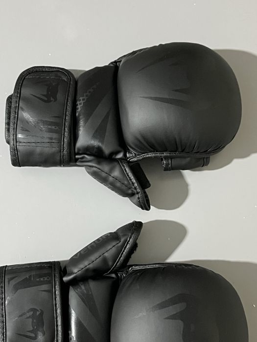 Перчатки для мма венум