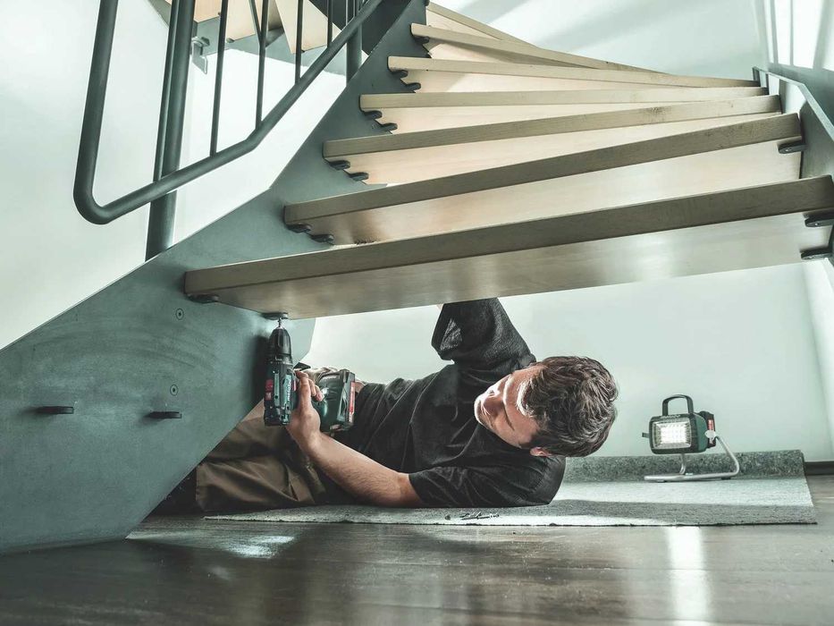 Metabo 18V BS18 винтоверт-акумулаторна бормашина,с 2 батерии и зарядно