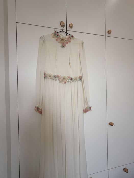 Белое платье на мероприятие