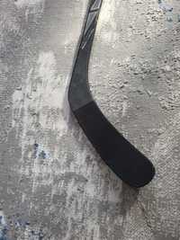 Клюшки Bauer с хоккеистом