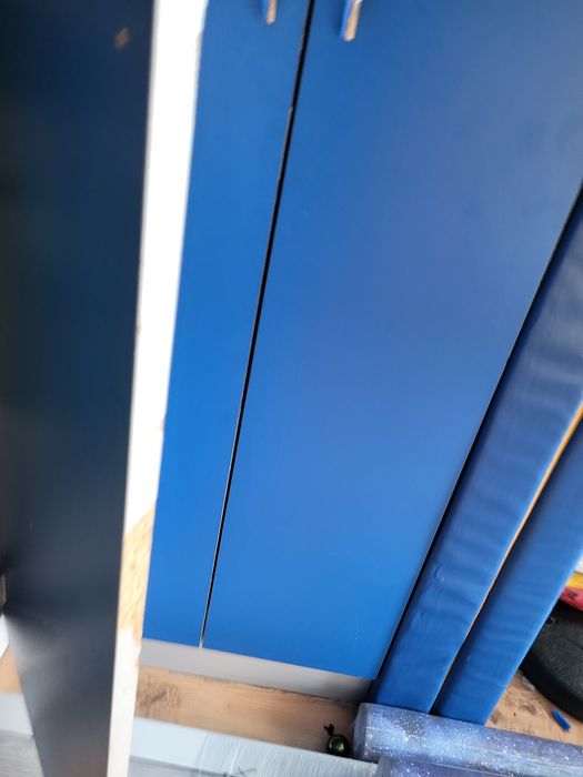 Продам угловой шкаф