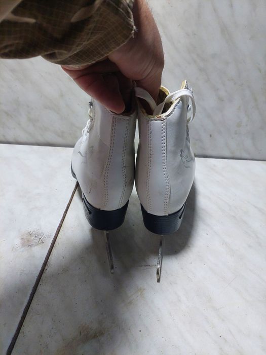 Patine gheata 524 N patinaj artistic  marime eu 33 ( 21 cm)