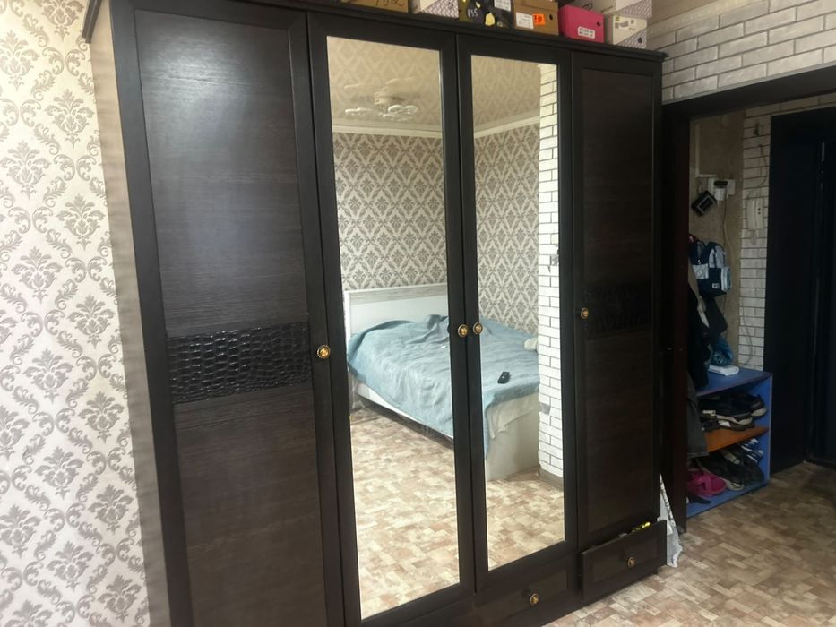 Продам евро2х комнатную квартиру