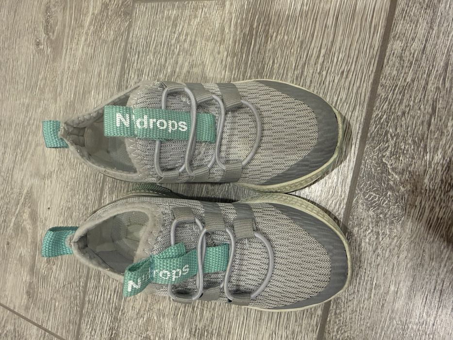 Кроссовки детские