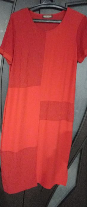 Продаётся  платье недорого б/у