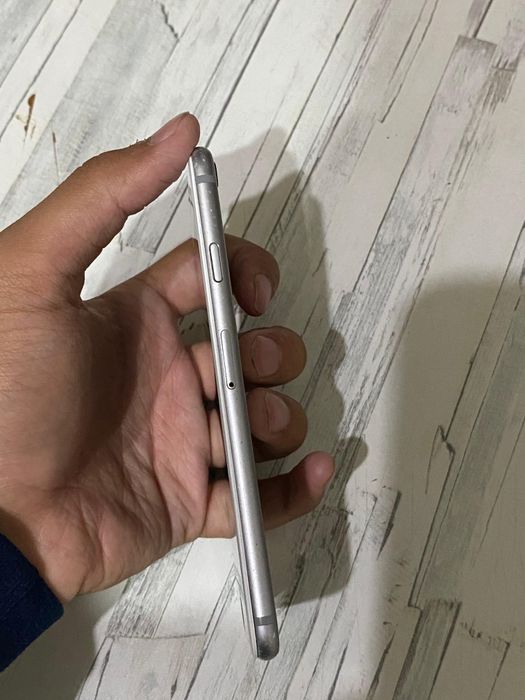 Продам айфон 6 в идеальном состояний