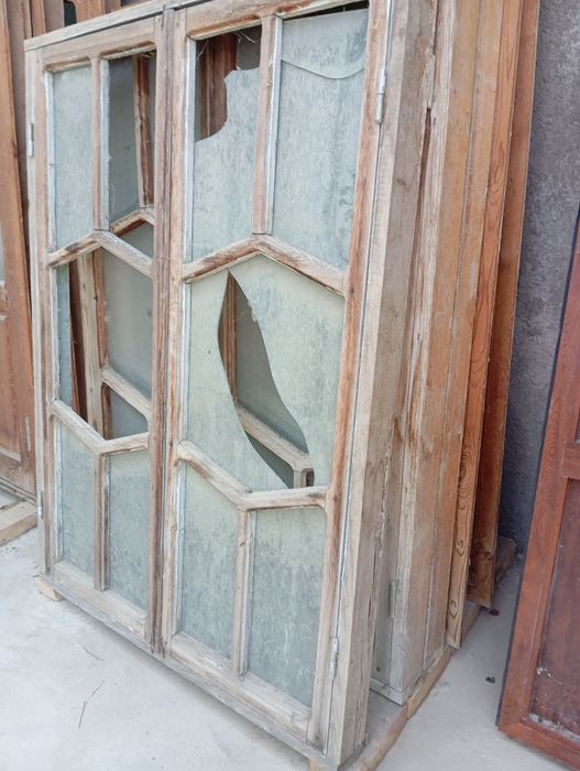 Eshik va romlar sotiladi