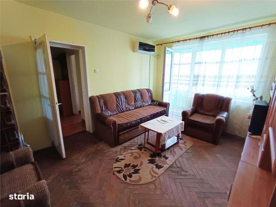 Apartament 2 cam. in Moldova Noua