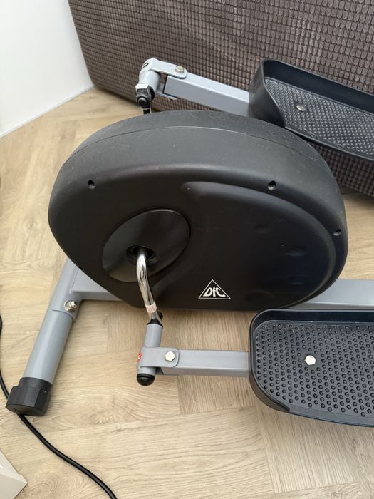 Тренажер Эллипс DFC