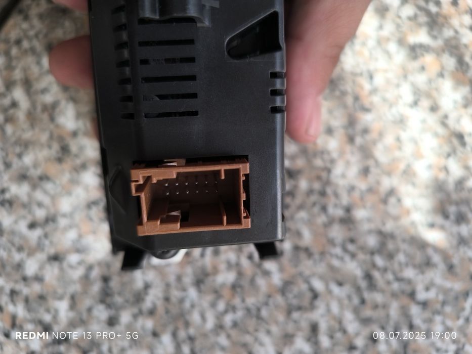 За Пежо 5008 - 2014 г. В добро състояние