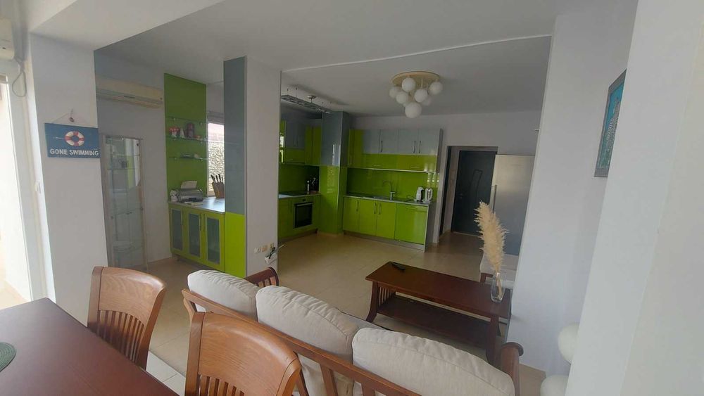 Продава се Четиристаен апартамент в Поморие - 160 кв.м за 1375 €/кв.м - Снимка #1