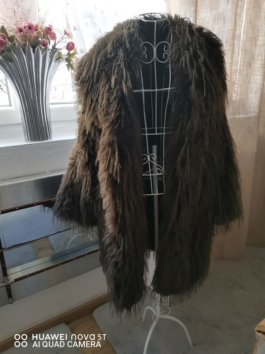 Blană 3/4 maro superbă