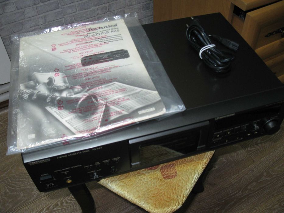 продам кассетную деку Technics AZ-7