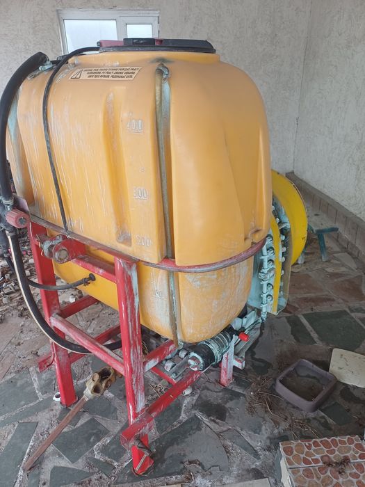 Опрыскиватель садовый