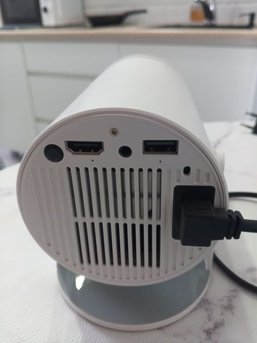 Продам проектор в хорошем состоянии