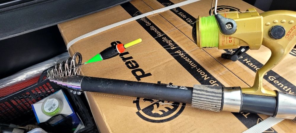 Bat pescuit cu mulineta