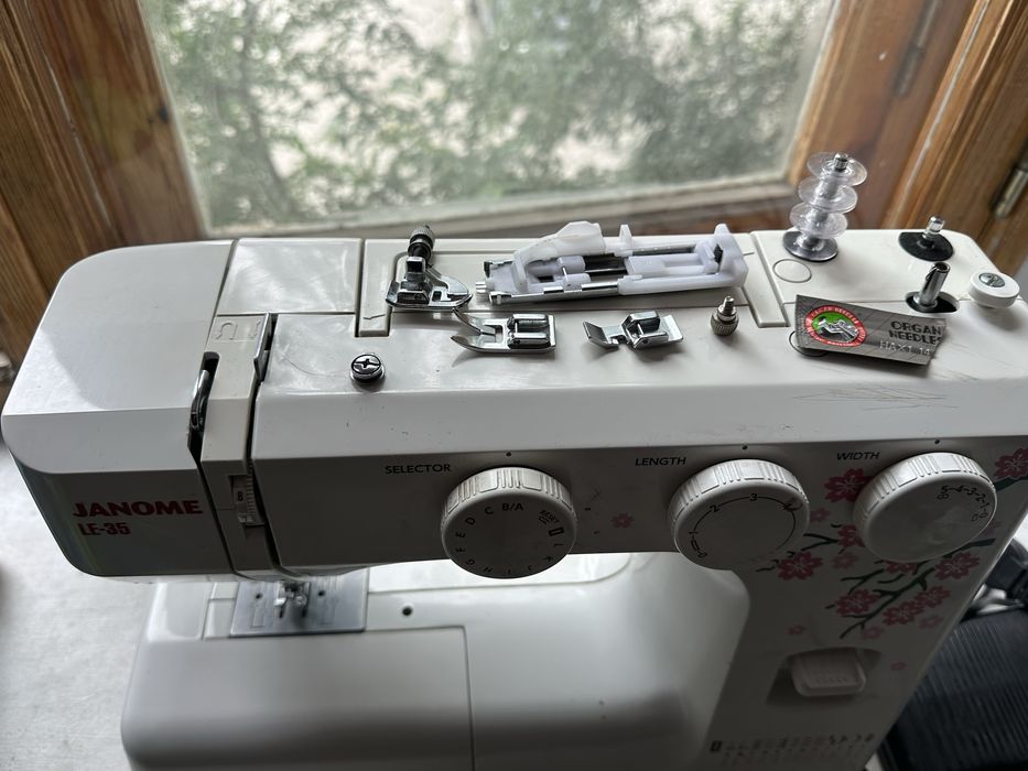 швейная машинка janome le-35