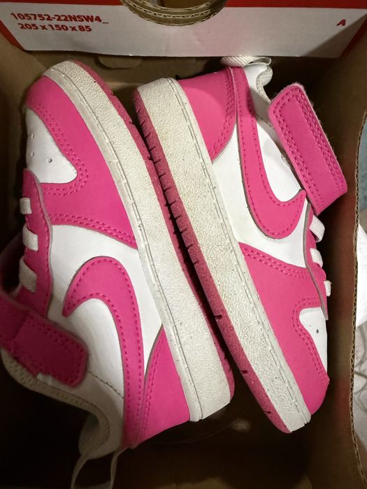 Розови Маратонки nike за момиче