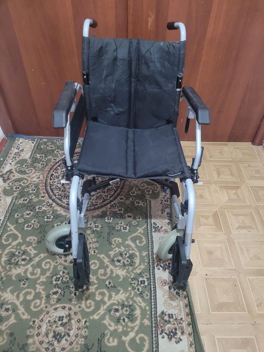 Инвалидная коляска