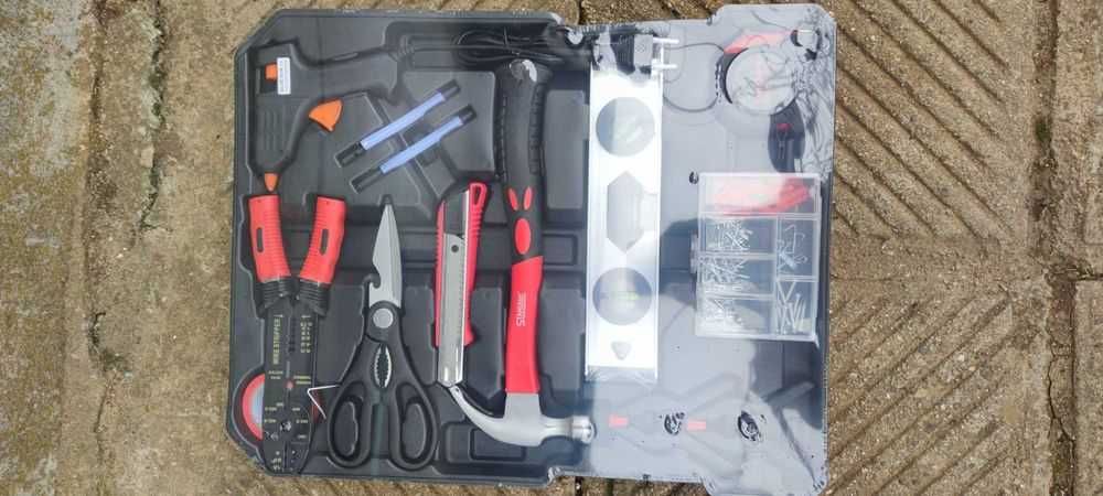 Гаични ключове , клещи тип трета ръка и др.