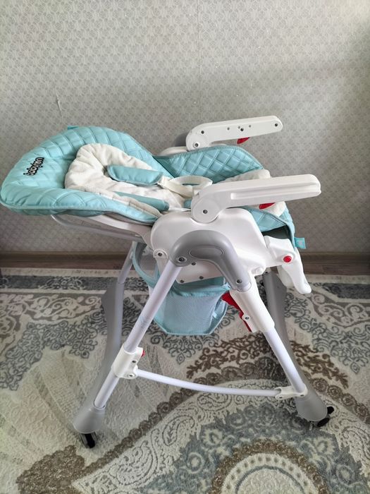 Детский столик для кормления