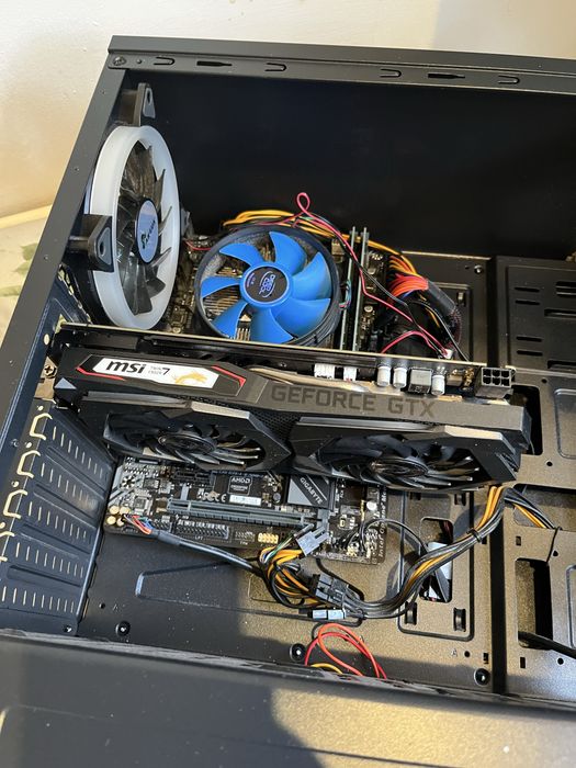 Unitate desktop pc