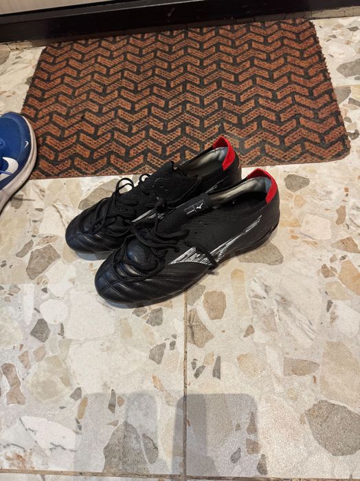 Футбольные бутсы