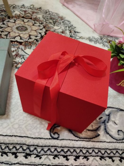 Sotiladi qiziqqanla tel qisin