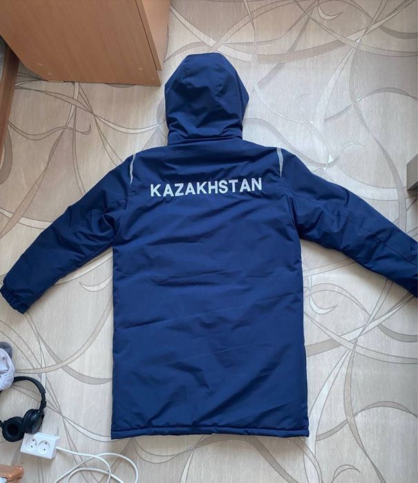 Продам куртку на зиму