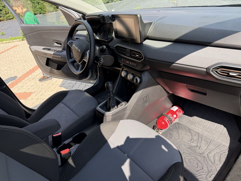 Dacia jogger  EXTREME full option benzina 1.0 L 110 cp 6 trepte
