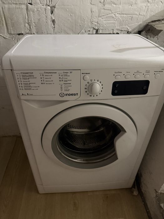 стиральная машина Indesit